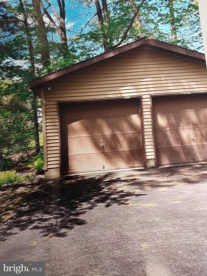 3725 OAKLAND ROAD Bethlehem, PA 18020