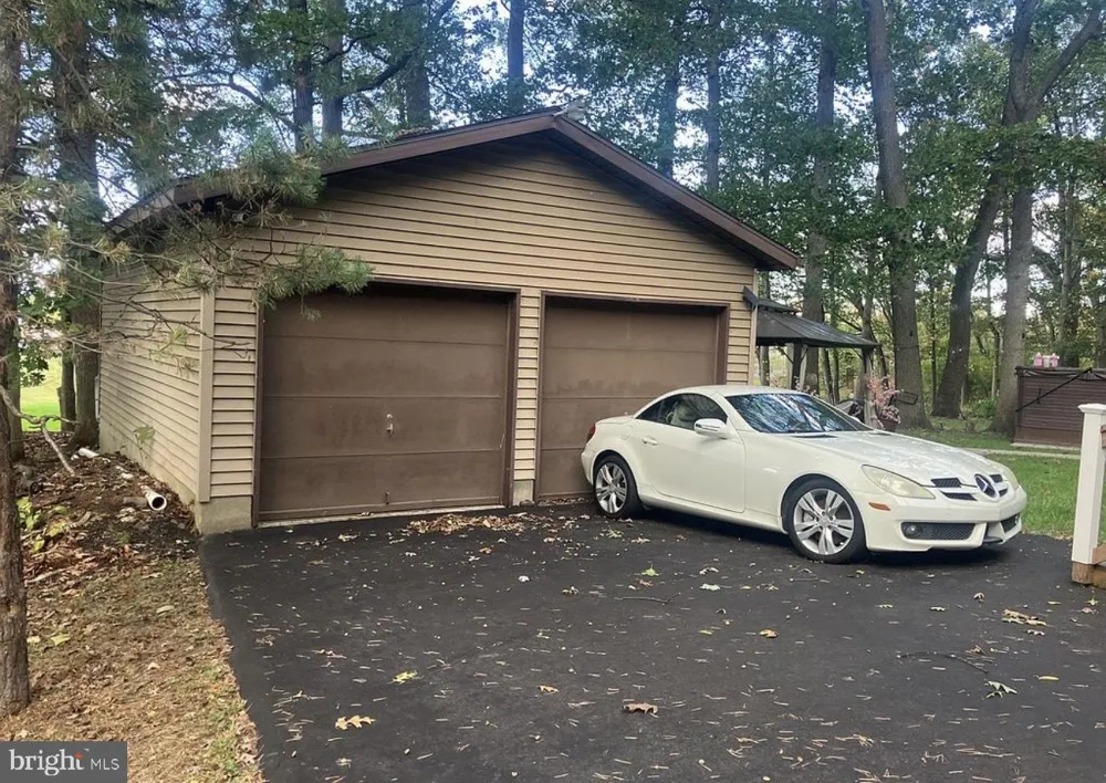 3725 OAKLAND ROAD Bethlehem, PA 18020