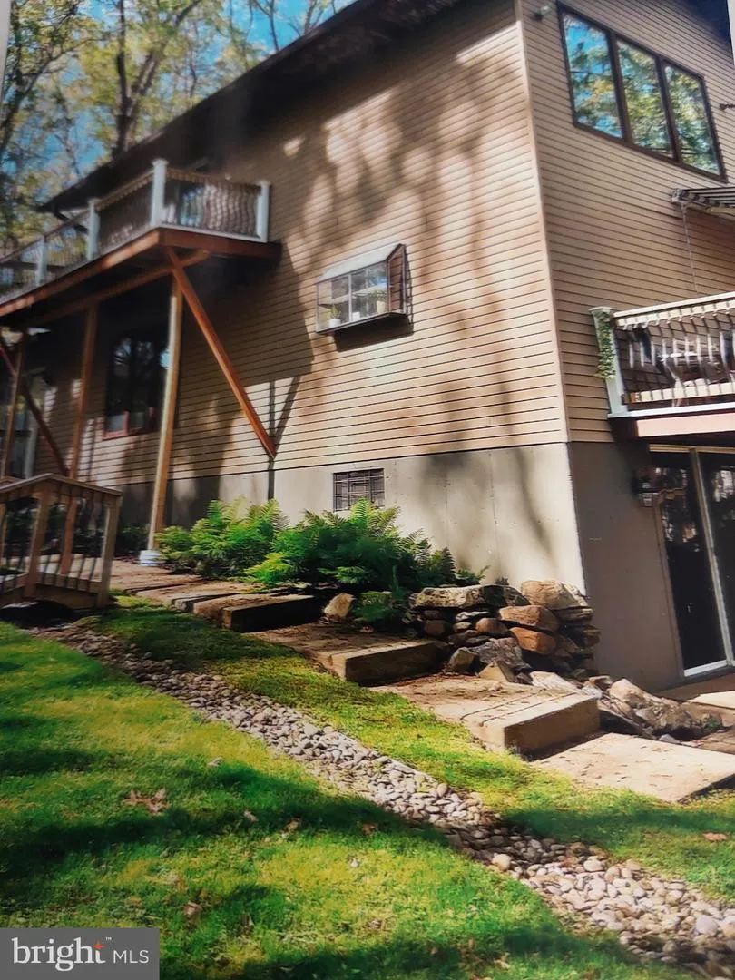 3725 OAKLAND ROAD Bethlehem, PA 18020