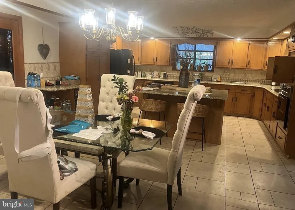 3725 OAKLAND ROAD Bethlehem, PA 18020