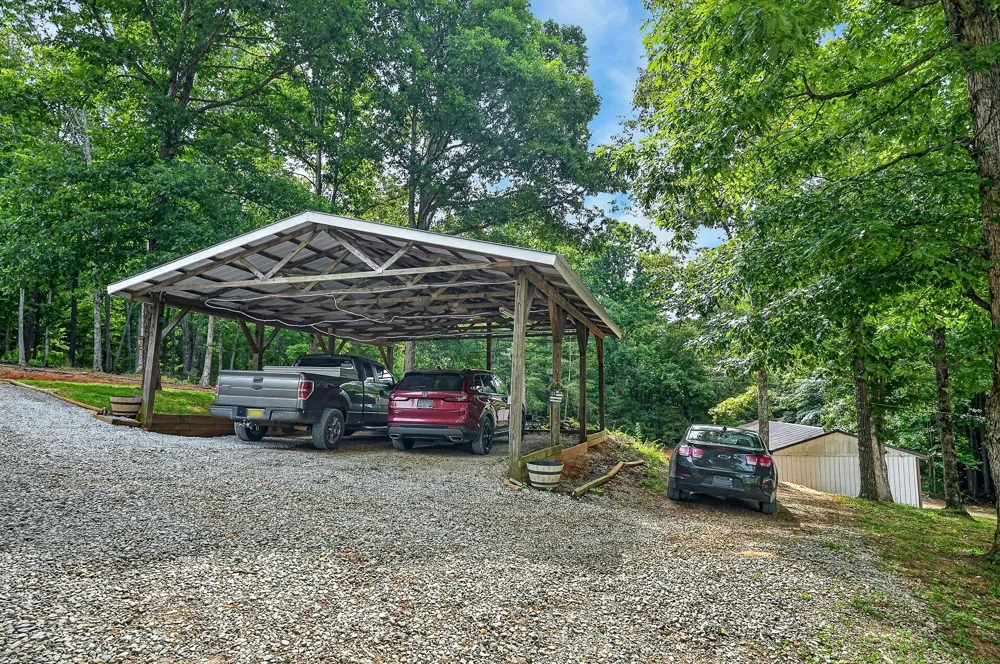 211 Arizona Ln Walling, TN 38587
