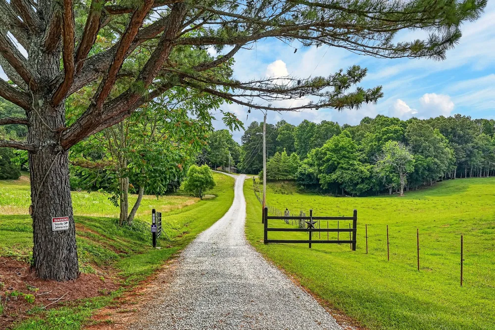 211 Arizona Ln Walling, TN 38587