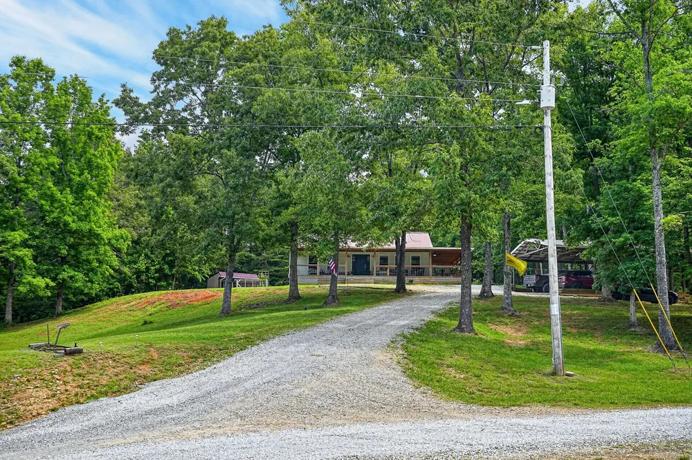 211 Arizona Ln Walling, TN 38587