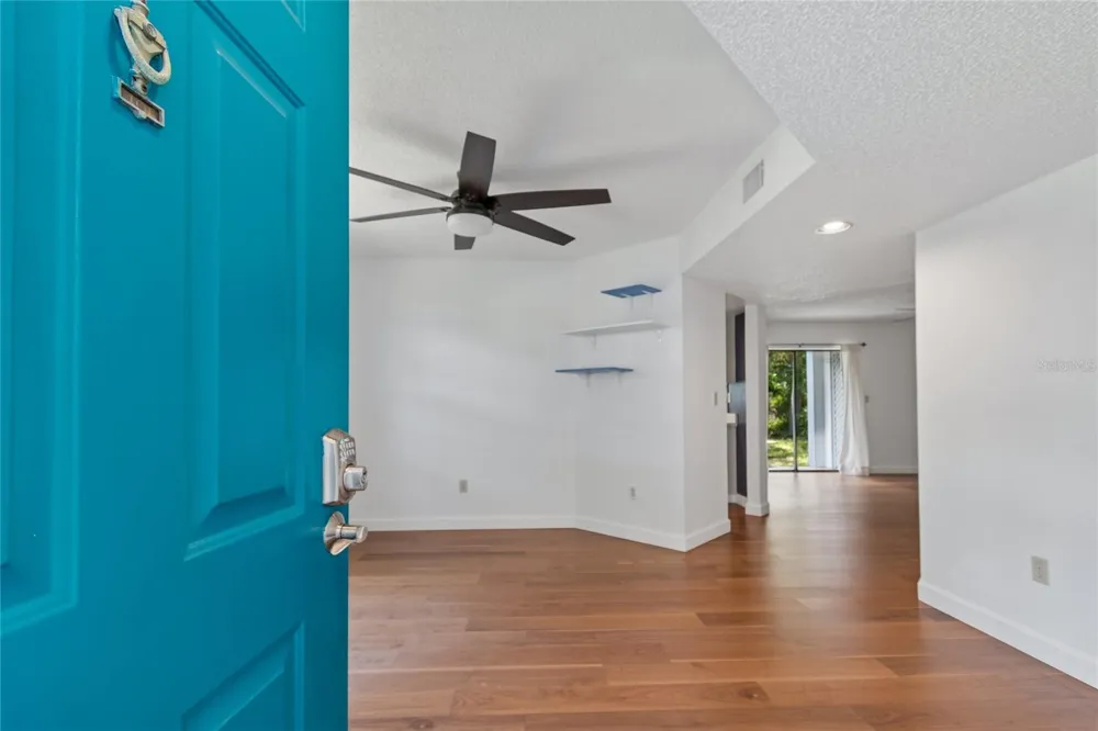 11800 PARK BOULEVARD #401 Seminole, FL 33772