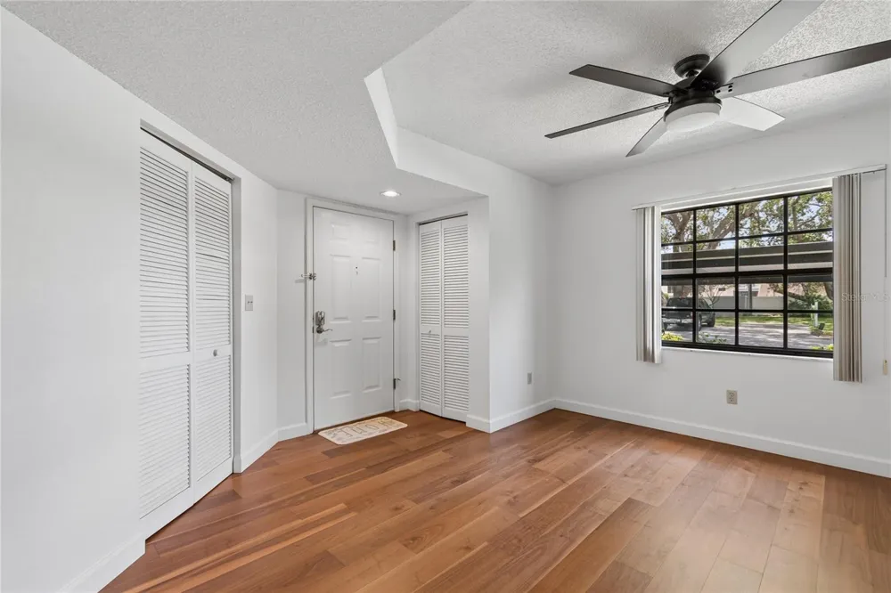 11800 PARK BOULEVARD #401 Seminole, FL 33772
