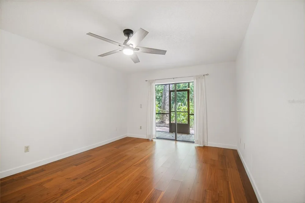 11800 PARK BOULEVARD #401 Seminole, FL 33772