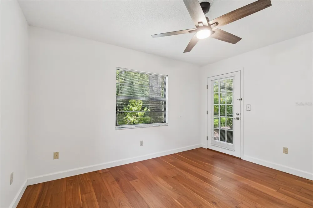 11800 PARK BOULEVARD #401 Seminole, FL 33772