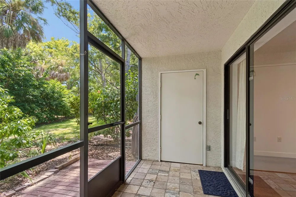 11800 PARK BOULEVARD #401 Seminole, FL 33772