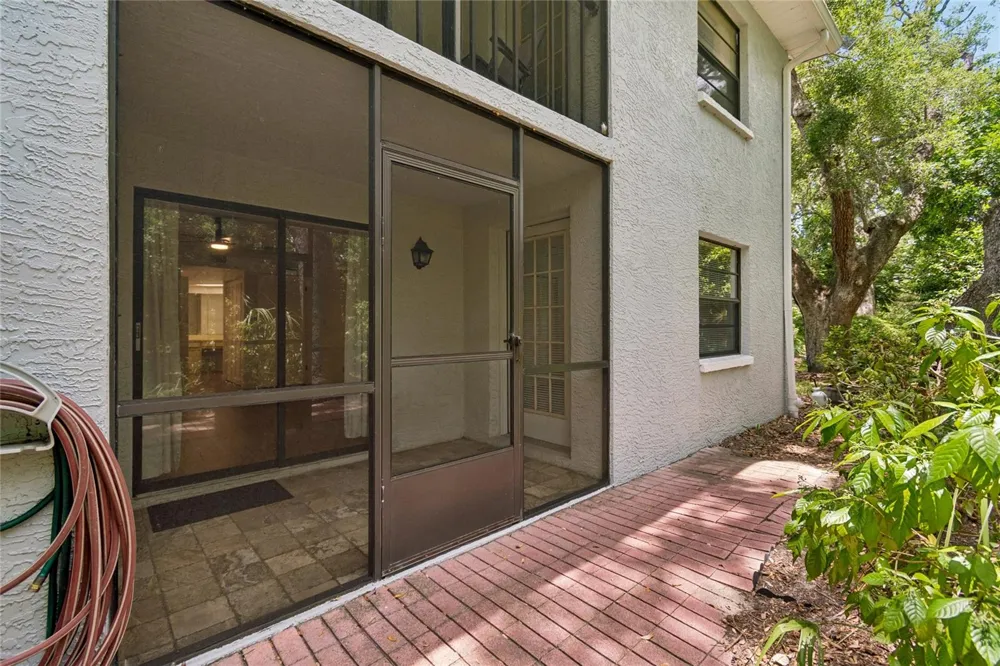 11800 PARK BOULEVARD #401 Seminole, FL 33772