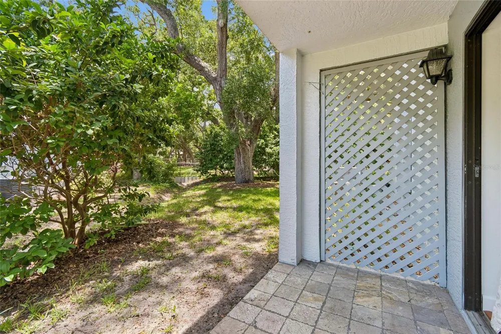 11800 PARK BOULEVARD #401 Seminole, FL 33772