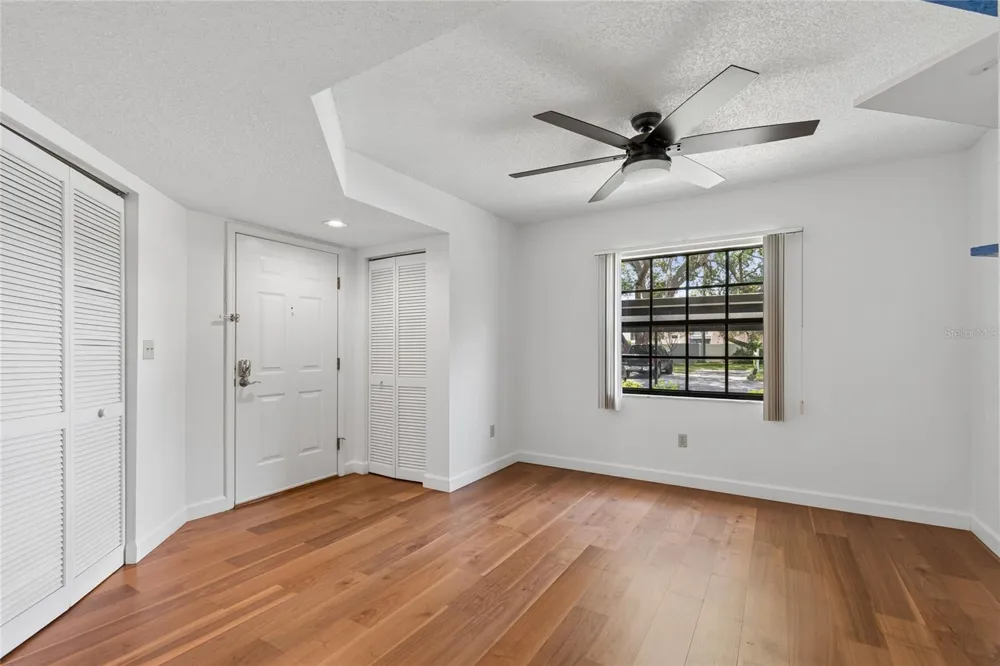 11800 PARK BOULEVARD #401 Seminole, FL 33772
