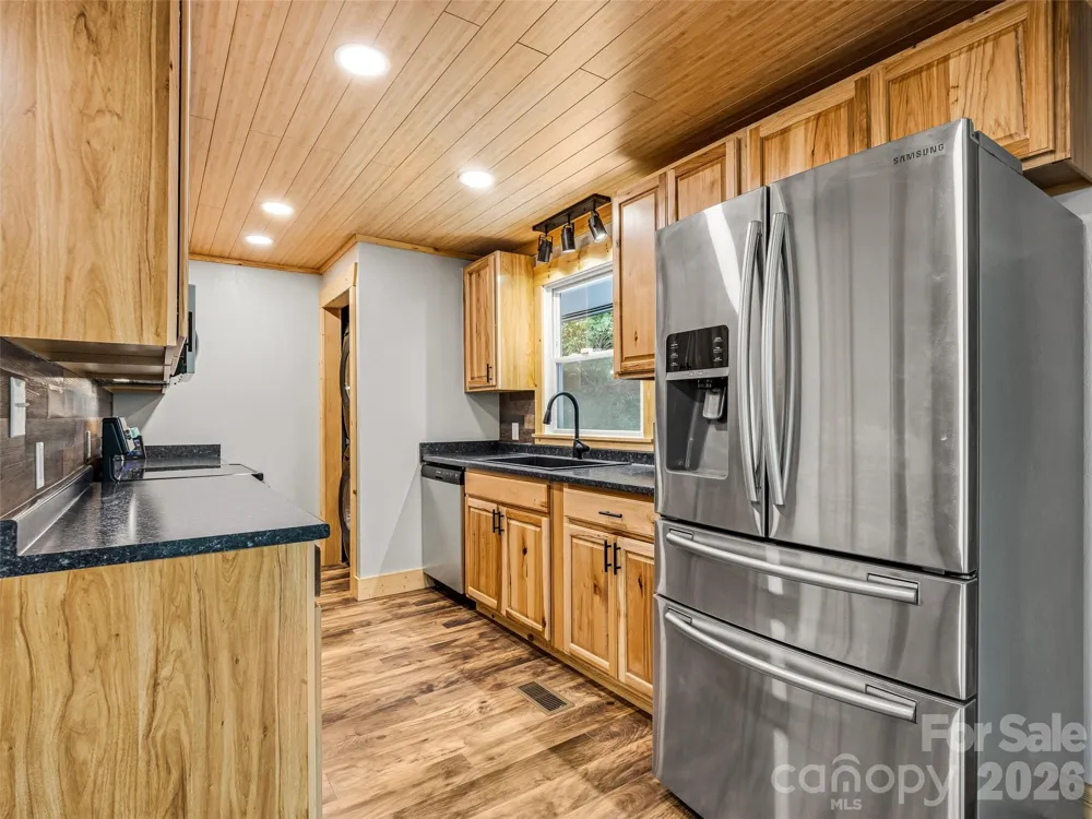 785 Pisgah Forest Drive Pisgah Forest, NC 28768