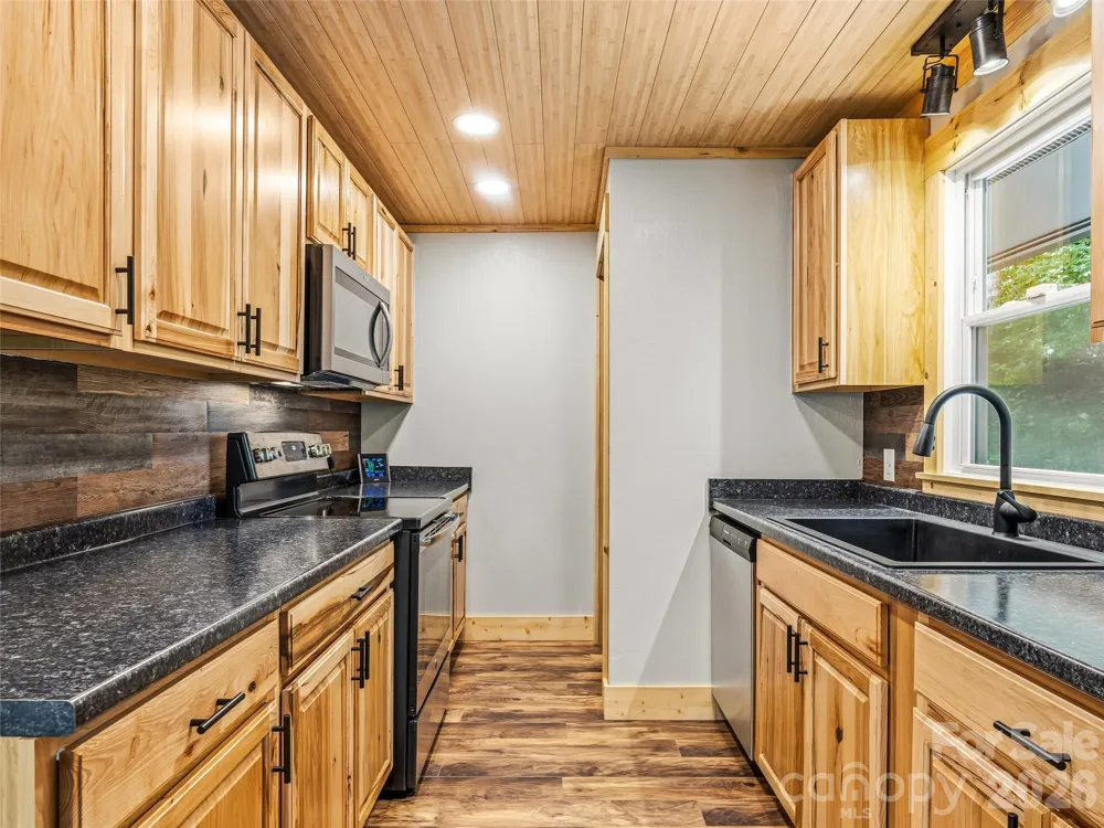 785 Pisgah Forest Drive Pisgah Forest, NC 28768