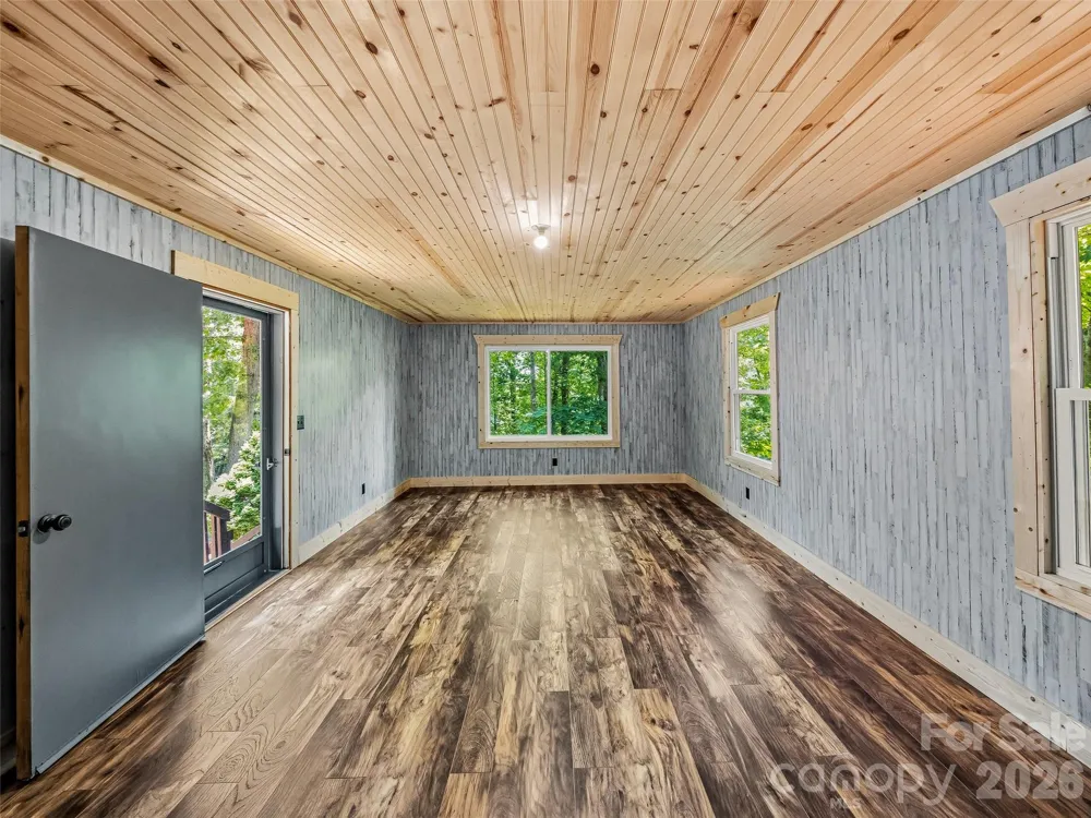 785 Pisgah Forest Drive Pisgah Forest, NC 28768