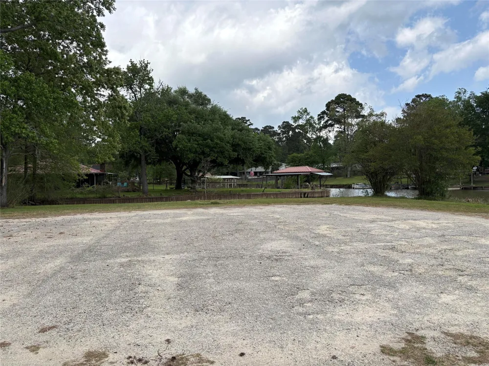 Pintail Lane Trinity, TX 75862