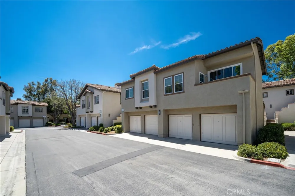 16 Via Solaz Rancho Santa Margarita, CA 92688
