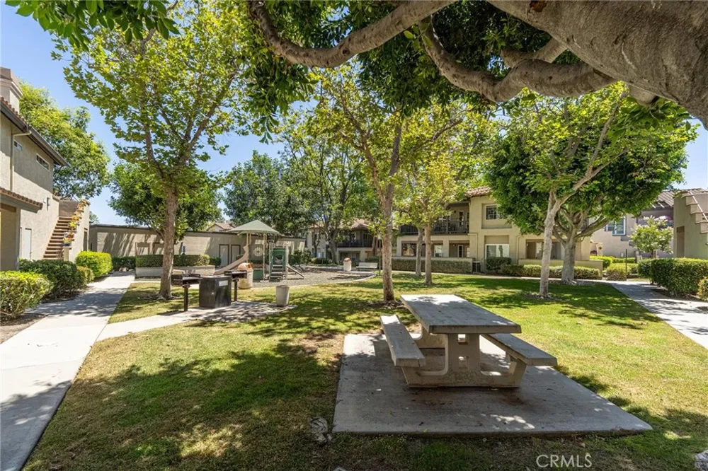 16 Via Solaz Rancho Santa Margarita, CA 92688
