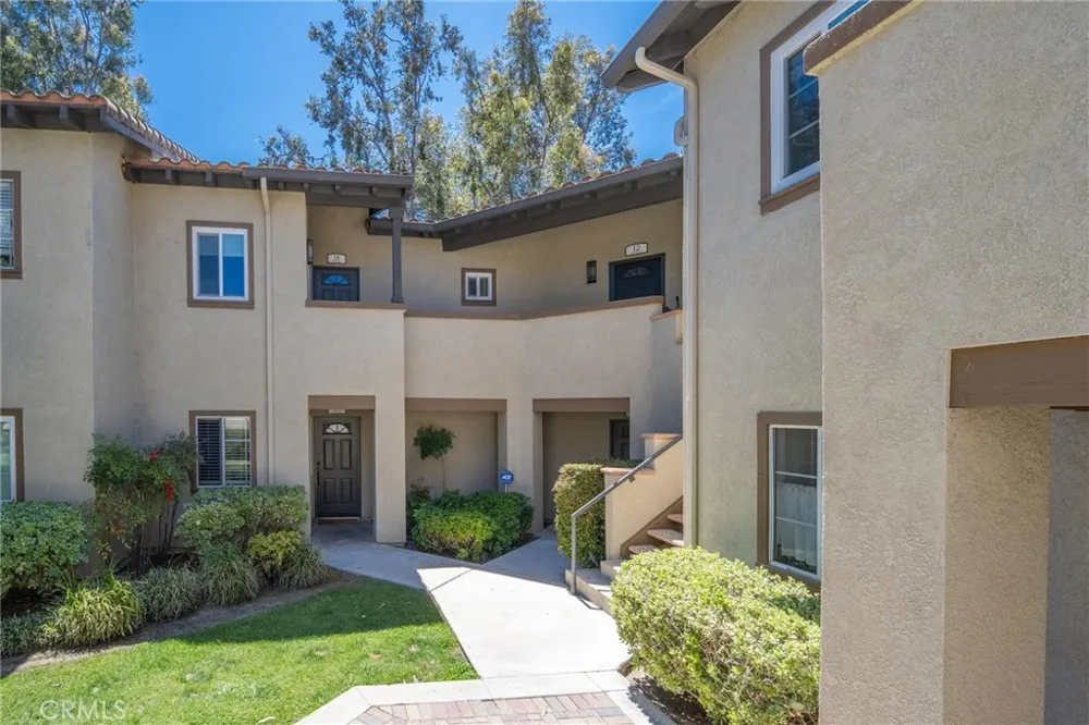 16 Via Solaz Rancho Santa Margarita, CA 92688