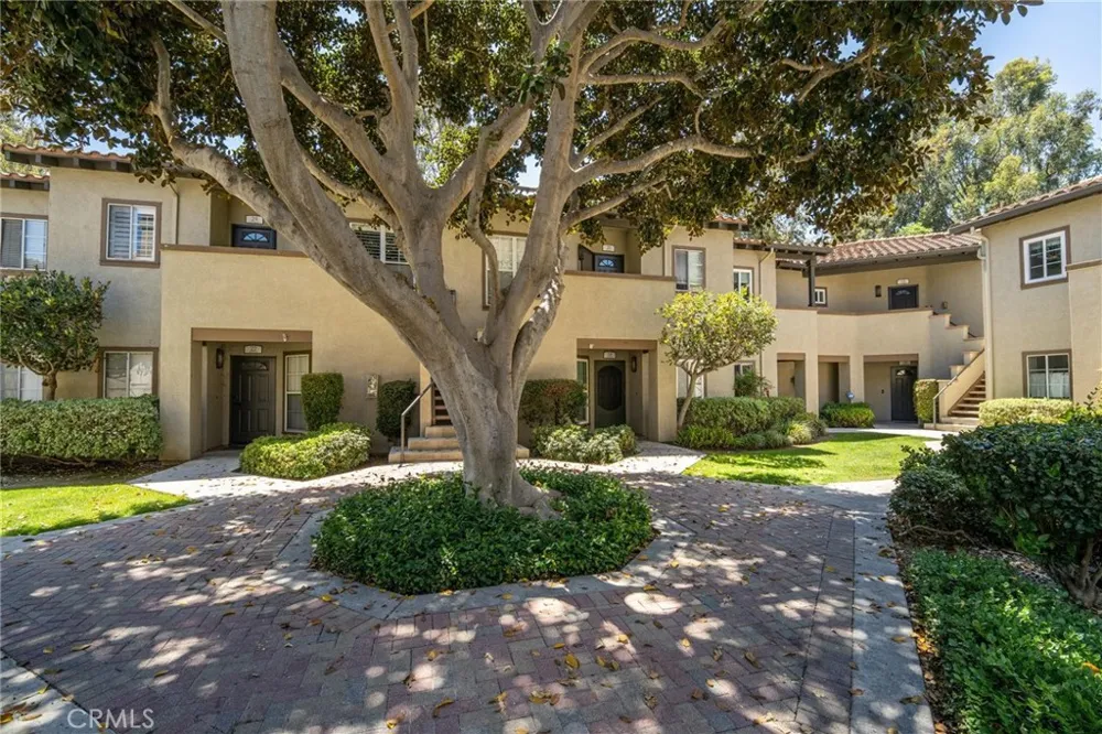 16 Via Solaz Rancho Santa Margarita, CA 92688