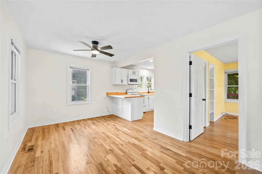 142 Substation Road Canton, NC 28716