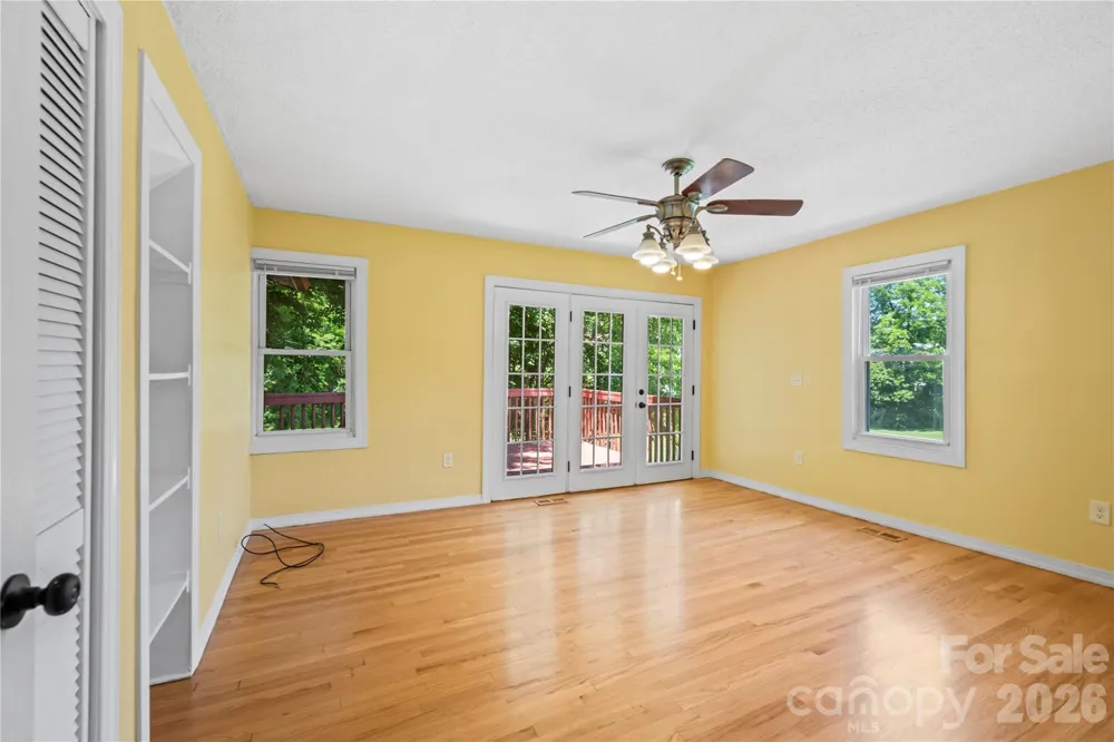 142 Substation Road Canton, NC 28716