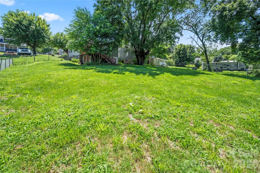 142 Substation Road Canton, NC 28716