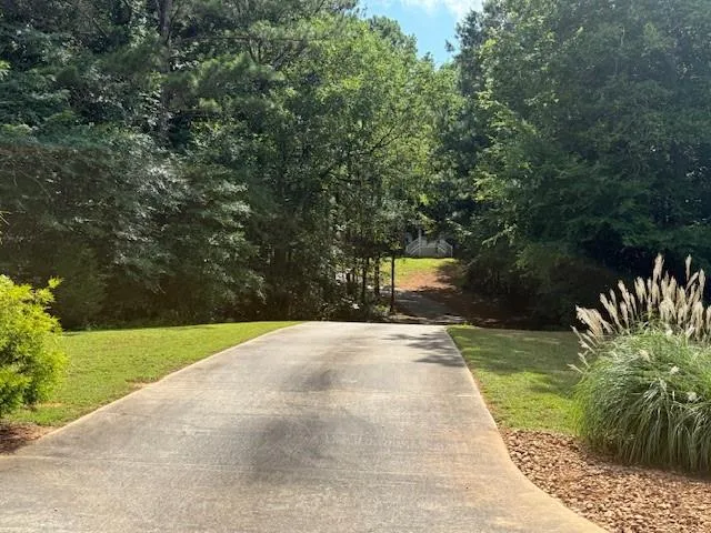 1130 Irish Hill Drive Concord, GA 30206
