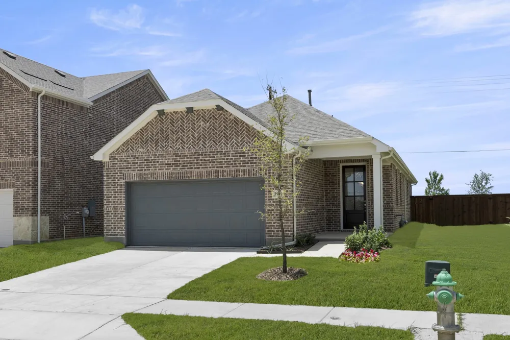5941 Laurel Lake Lane Pilot Point, TX 76258
