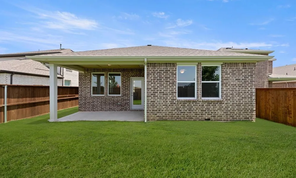 5941 Laurel Lake Lane Pilot Point, TX 76258