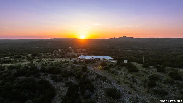 7772 CEDAR CREEK RD Brackettville, TX 78832