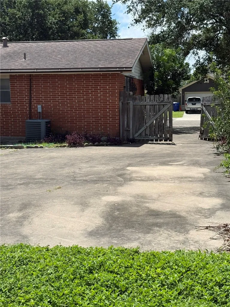 4929 Margo Drive Corpus Christi, TX 78411