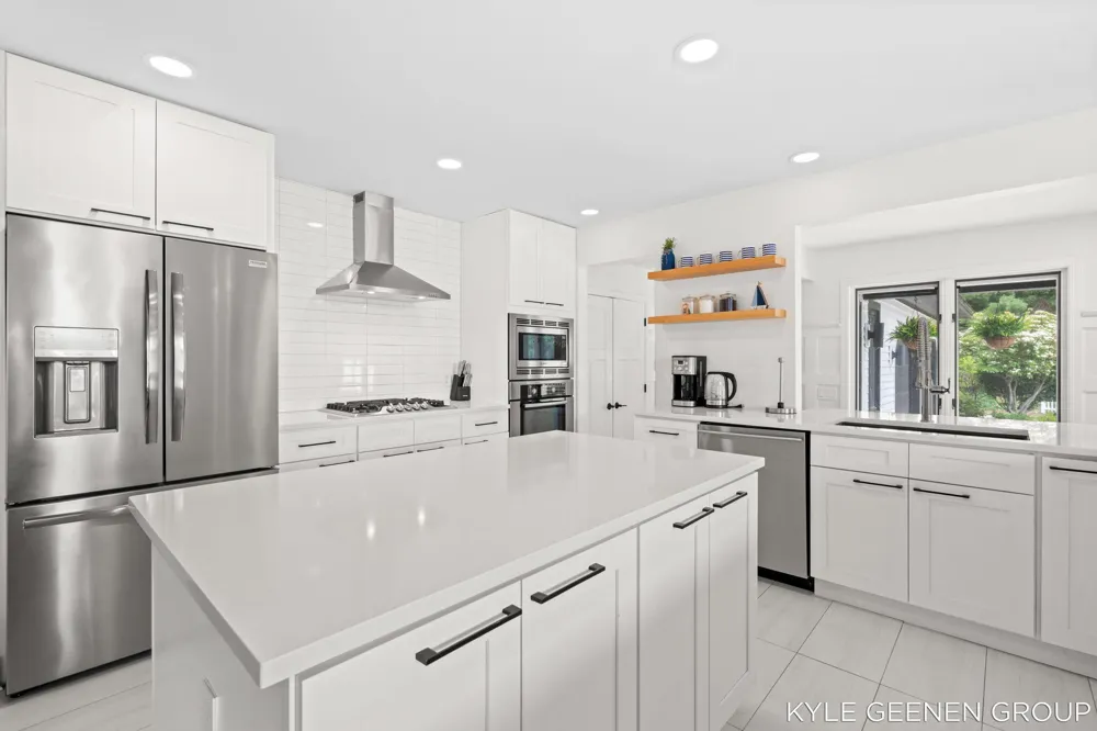 1729 Waukazoo Drive Park Township, MI 49424