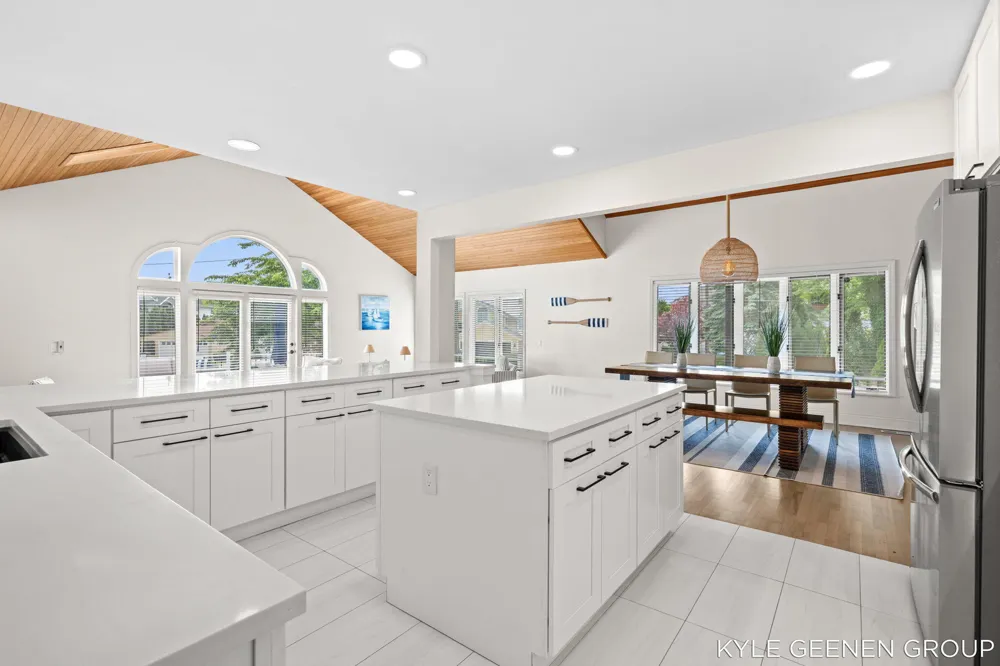1729 Waukazoo Drive Park Township, MI 49424