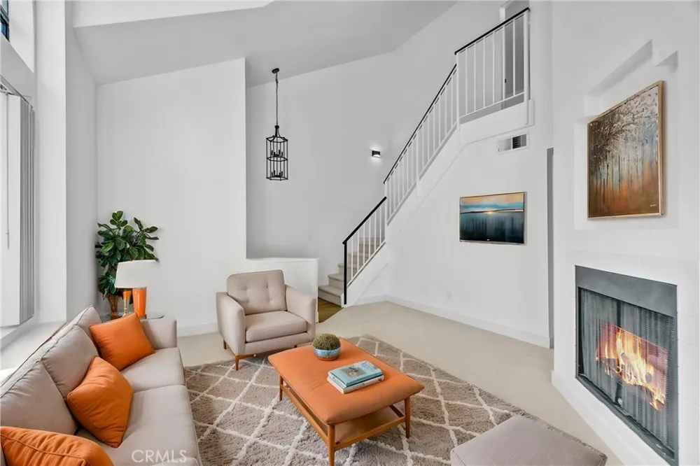 18108 Erik Court #588 Canyon Country, CA 91387
