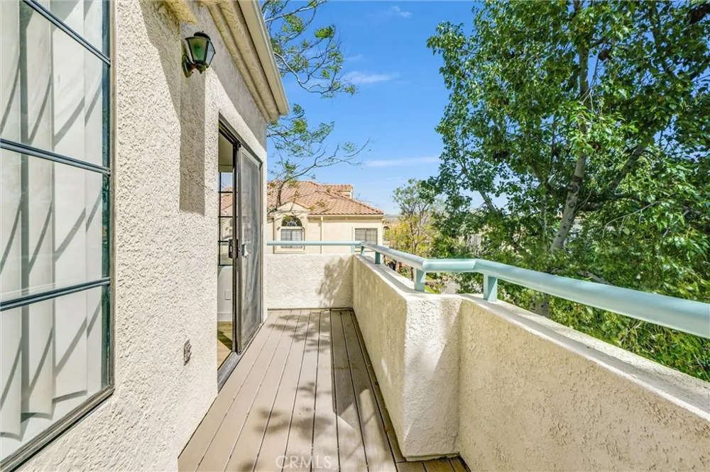 18108 Erik Court #588 Canyon Country, CA 91387