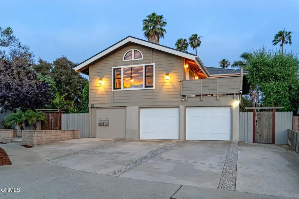 950 Seaside Court Ventura, CA 93001
