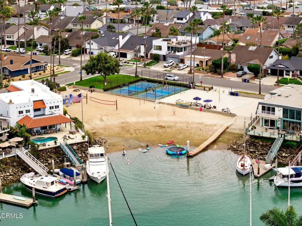 950 Seaside Court Ventura, CA 93001