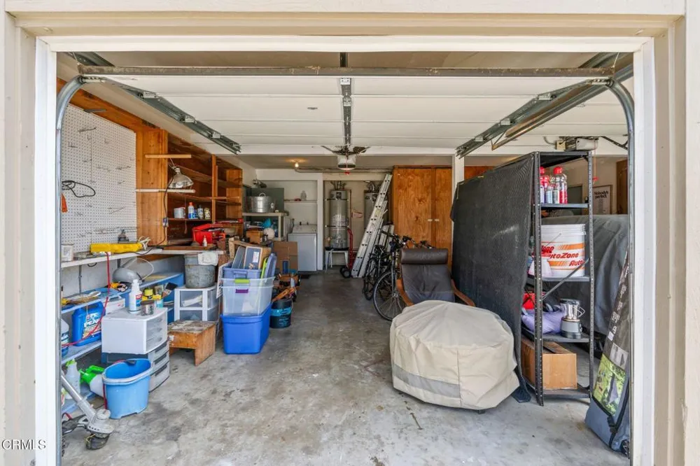 950 Seaside Court Ventura, CA 93001