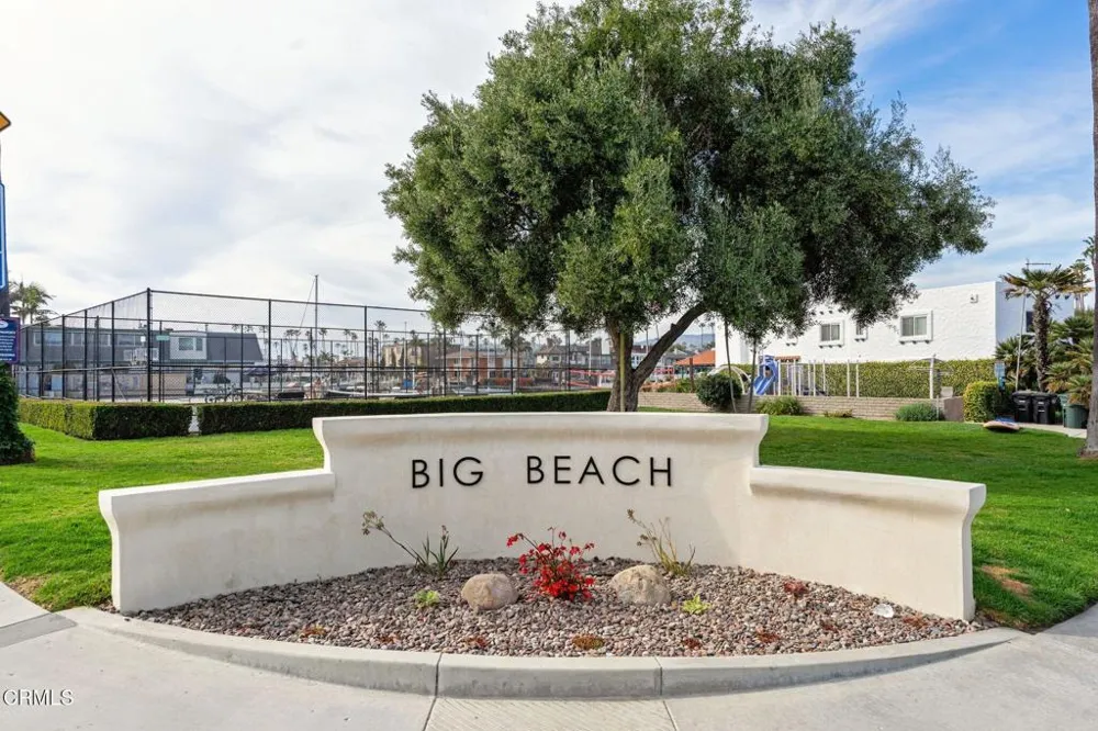 950 Seaside Court Ventura, CA 93001