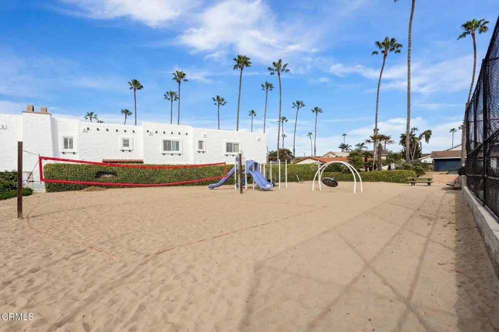 950 Seaside Court Ventura, CA 93001