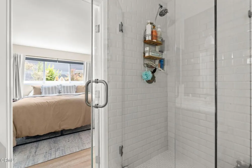 950 Seaside Court Ventura, CA 93001