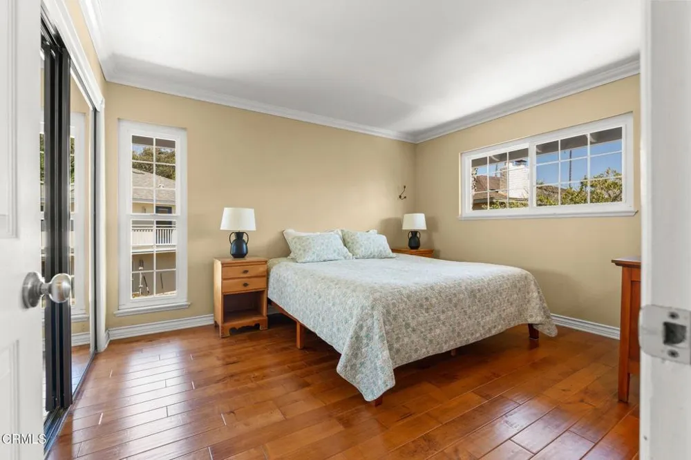 950 Seaside Court Ventura, CA 93001