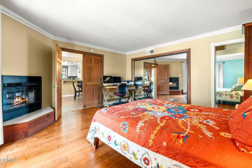 950 Seaside Court Ventura, CA 93001