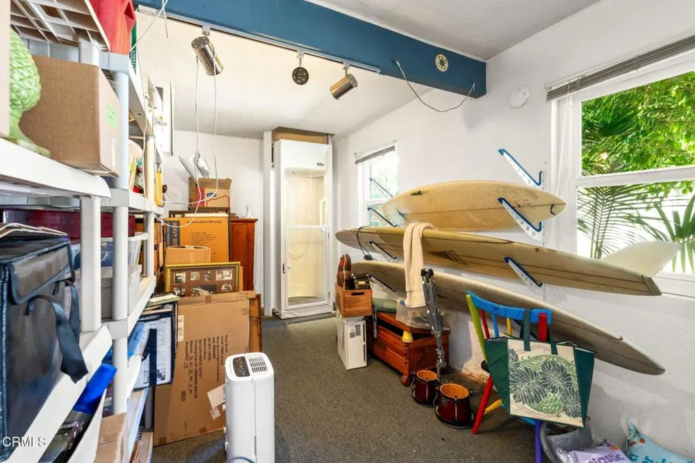950 Seaside Court Ventura, CA 93001