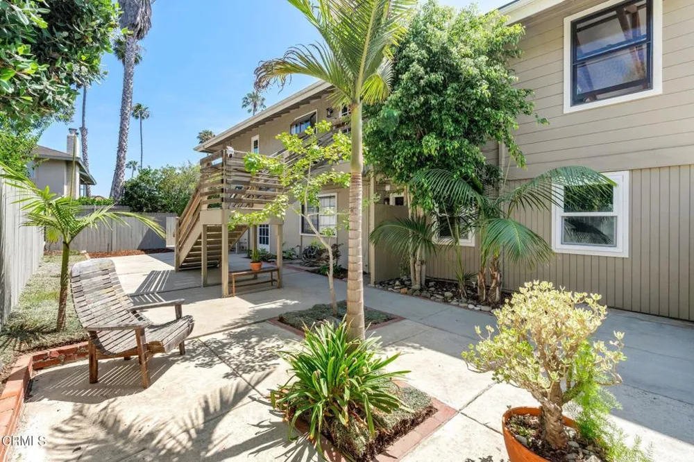 950 Seaside Court Ventura, CA 93001