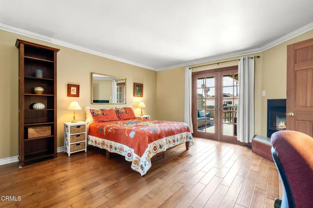 950 Seaside Court Ventura, CA 93001