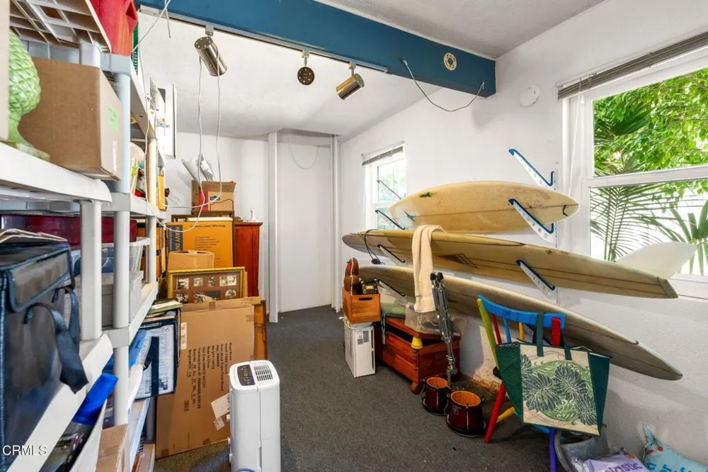 950 Seaside Court Ventura, CA 93001