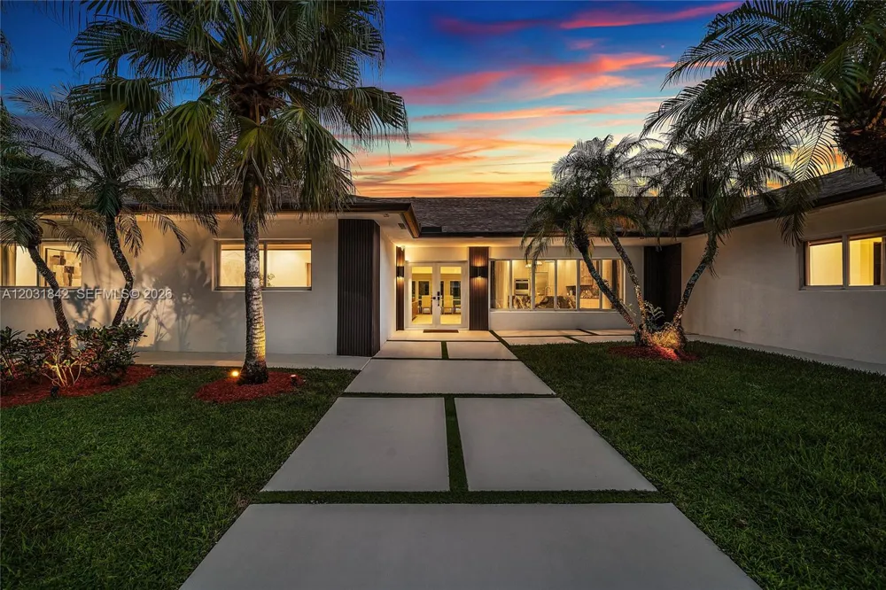 13900 Mustang Trl Southwest Ranches, FL 33330