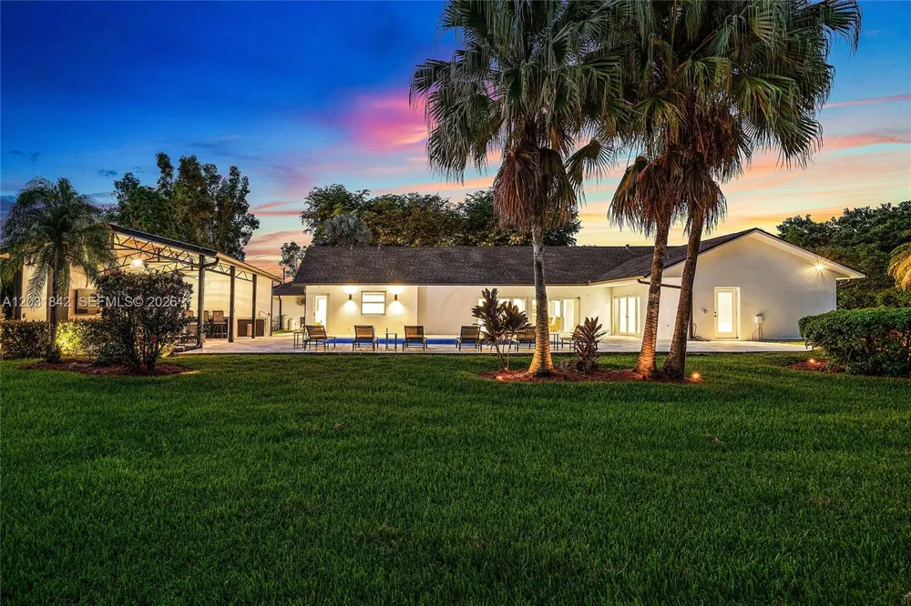 13900 Mustang Trl Southwest Ranches, FL 33330