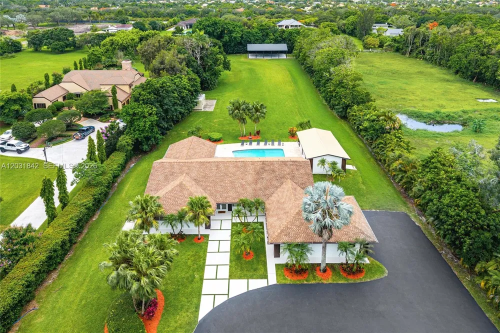 13900 Mustang Trl Southwest Ranches, FL 33330
